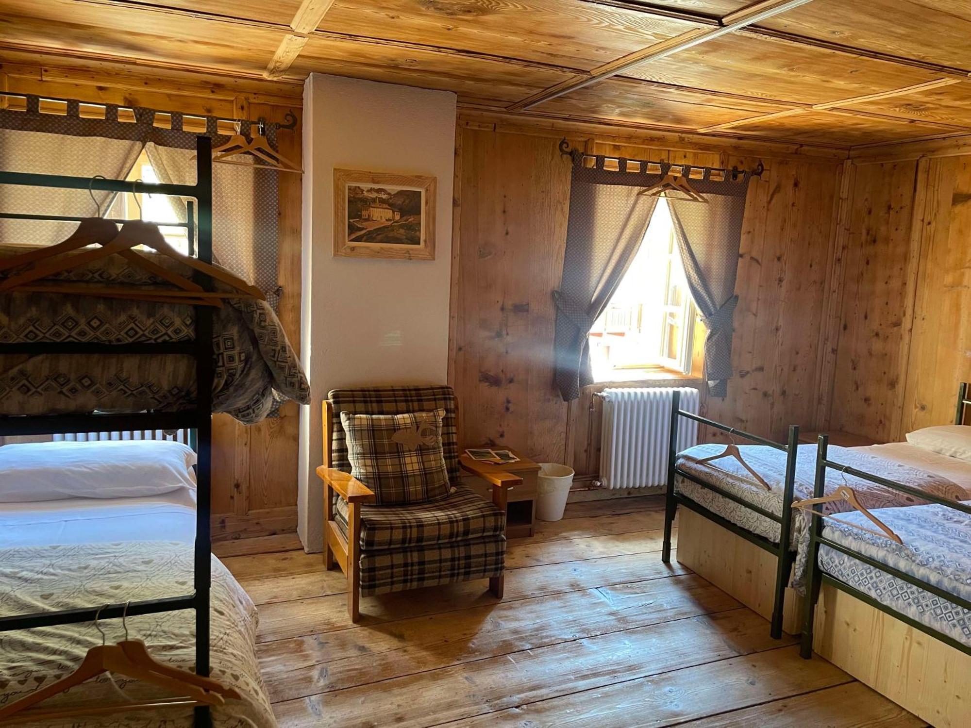 Rifugio Teggiate Hostel